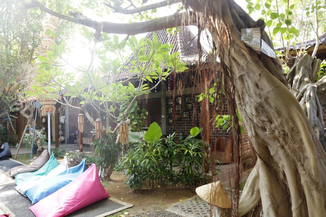 Auberge de jeunesse Da Housetel Kuta à Kuta Lombok Extérieur photo